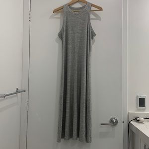 Lou and Grey gorgeous easy wear stretch salt and pepper grey racer back dress